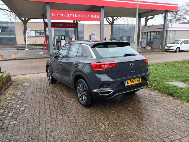 Volkswagen T-Roc 1.0 TSI Style Executive Navi Alarm Camera