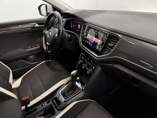 Volkswagen T-Roc 1.5 TSI R-line Half leder, Camera, Navi, Winterpakket, Virtual desk, Keyless start, Cruise control adaptief