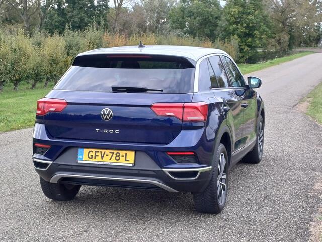 Volkswagen T-Roc 1.5 TSI Sport United /Park V+A/Add Cruise/Stoel+stuur verw/Navi/Carplay