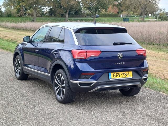 Volkswagen T-Roc 1.5 TSI Sport United /Park V+A/Add Cruise/Stoel+stuur verw/Navi/Carplay