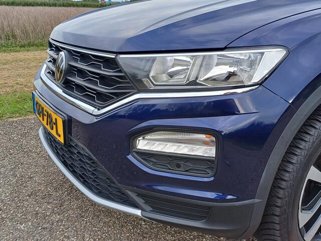 Volkswagen T-Roc 1.5 TSI Sport United /Park V+A/Add Cruise/Stoel+stuur verw/Navi/Carplay