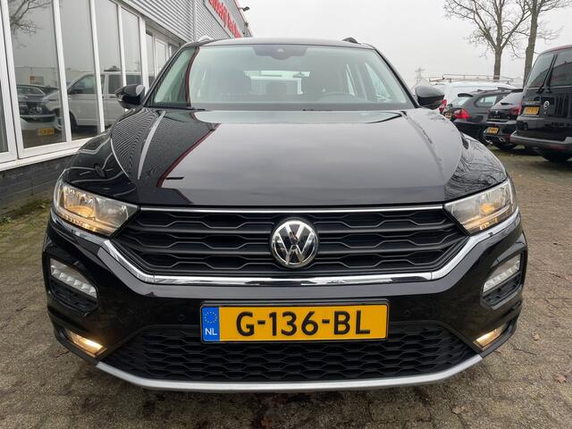 Volkswagen T-Roc 1.0 TSI Style Business Adaptieve Cruise / NL Auto / Zwart Metallic