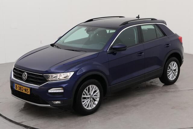 Volkswagen T-Roc 1.0 TSI Style Parkeersensoren / Bluetooth / El. Achterklep / Airco / Cruise control