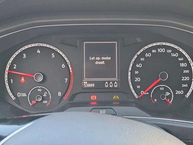 Volkswagen T-Roc 1.0 TSI Style Parkeersensoren / Bluetooth / El. Achterklep / Airco / Cruise control