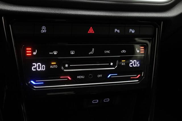 Volkswagen T-Roc 1.5 TSI 150 pk DSG R-Line | Panoramadak | IQ Light | Navigatie | Achteruitrijcamera | Stoelverwarming | Keyless Entry