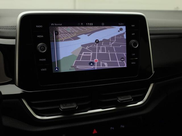 Volkswagen T-Roc 1.5TSI/150PK R-Line DSG · Navigatie · Stoel-&stuurverwarming · Camera + Parkeersensoren Garantie tot 01-01-2026