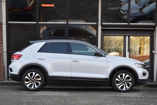 Volkswagen T-Roc 1.5 TSI Style Lane Keyless BeatsBD