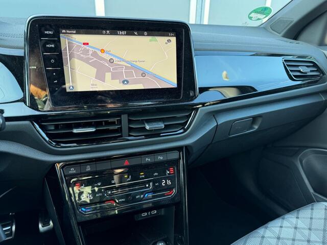 Volkswagen T-Roc 1.0 TSI 110pk R-Line Black Style | ACC | Camera | Trekhaak