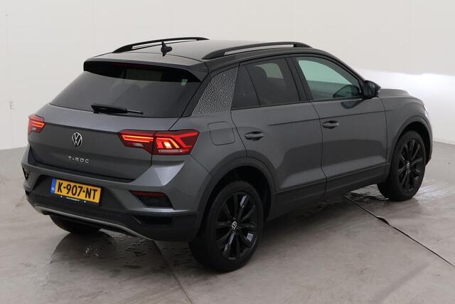 Volkswagen T-Roc 1.5 TSI Sport Automaat | Black Style | Nieuw binnen |