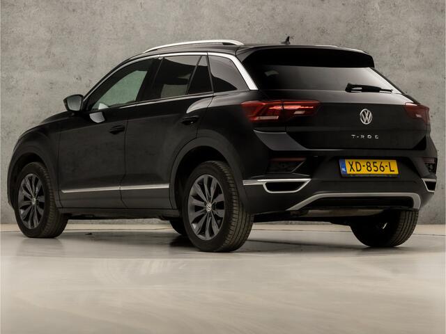 Volkswagen T-Roc 1.0 TSI Sport (DIGITAL COCKPIT, APPLE CARPLAY, GROOT NAVI, CLIMATE, LEDER, SPORTSTOELEN, ADAPTIVE CRUISE, SFEERVERLICHTING, MODE KNOP, LED KOPLAMPEN, PARKEERSENSOREN, NIEUWE APK, NIEUWSTAAT)