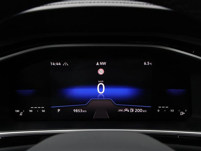 Volkswagen T-Roc 1.5 TSI R-Line 150pk DSG | LED Plus | Camera | Navigatie | Panoramdak | Climate control