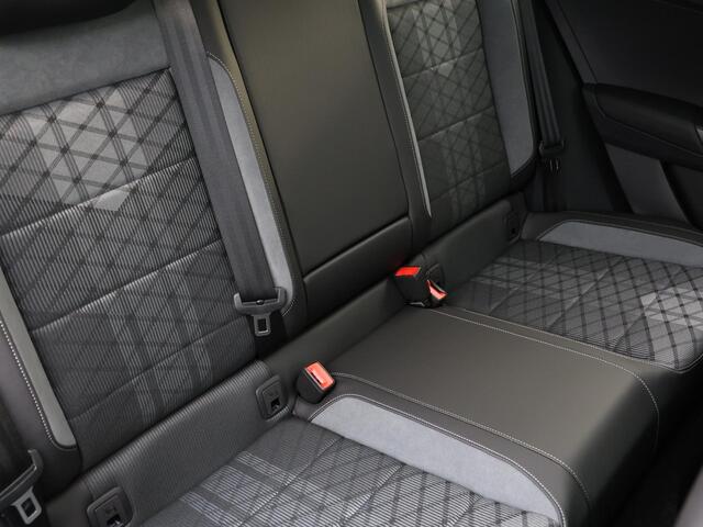 Volkswagen T-Roc 1.5 TSI R-Line 150pk DSG | LED Plus | Camera | Navigatie | Panoramdak | Climate control