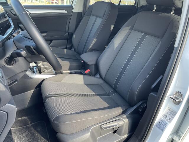 Volkswagen T-Roc 1.5 TSI 150pk Life Edition DSG / Navigatie via App Connect / Camera