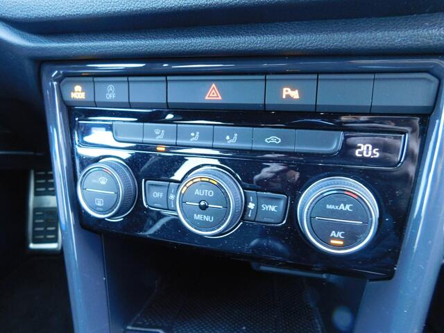 Volkswagen T-Roc 1.5 TSI R-Line, Carplay, ACC, Virtual Cockpit, Trekhaak