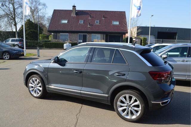 Volkswagen T-Roc 1.5 TSI Sport , LED KOPLAMPEN , NAVI VIA APP , CR CONTR , CLIMATR , PDC V+A ,