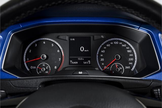 Volkswagen T-Roc 1.5 TSI 150 PK Style | Adapt. Cruise | Stoelverwarming | PDC | App. Connect | ECC | LM 17" | Afn. Trekhaak |