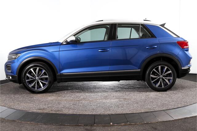 Volkswagen T-Roc 1.5 TSI 150 PK Style | Adapt. Cruise | Stoelverwarming | PDC | App. Connect | ECC | LM 17" | Afn. Trekhaak |
