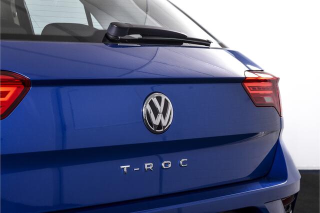 Volkswagen T-Roc 1.5 TSI 150 PK Style | Adapt. Cruise | Stoelverwarming | PDC | App. Connect | ECC | LM 17" | Afn. Trekhaak |