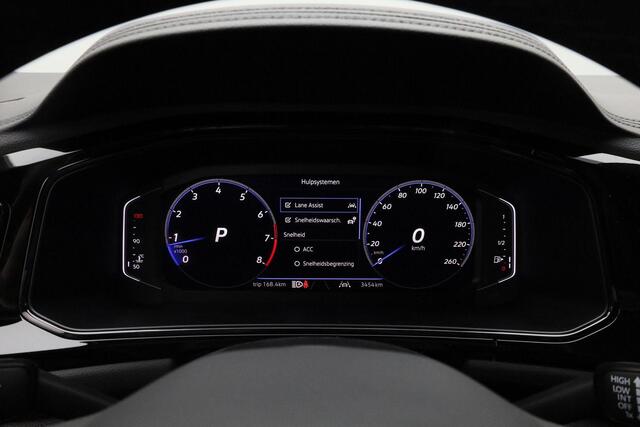 Volkswagen T-Roc 1.5 TSI 150 pk DSG R-Line Edition | Panoramadak | Stuur-/stoelverwarming | Achteruitrijcamera | Apple Carplay / Android Auto