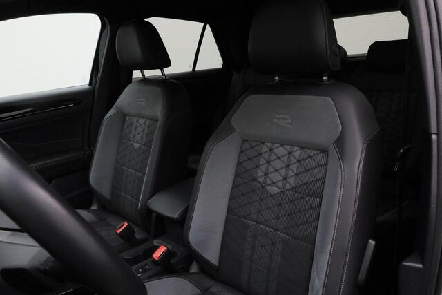Volkswagen T-Roc 1.5 TSI 150 pk DSG R-Line | IQ Light | Achteruitrijcamera | Navigatie | Keyless Entry | Adaptive Cruise