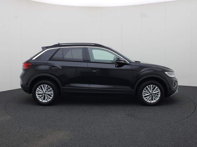 Volkswagen T-Roc 1.5TSI/150PK Life DSG · Navigatie · Stoelverwarming · Parkeersensoren · Garantie tot februari 2026