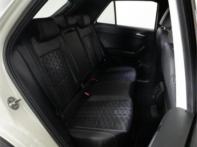 Volkswagen T-Roc 1.5 TSI R-Line | Black Style | Dodehoekdetectie | Navigatie | Camera | Adaptive Cruise | Stoelverwarming | LED Plus |