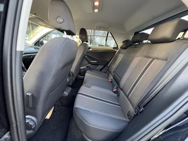 Volkswagen T-Roc 1.5 TSI Style Automaat/Led/Navigatie/Cruise