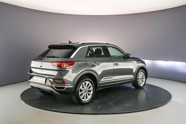 Volkswagen T-Roc Style 1.5 TSI 150pk DSG Automaat Adaptive cruise control, Achteruitrijcamera, Parkeer assistent, LED koplampen, Airco, DAB, Radio, App connect, Parkeersensoren