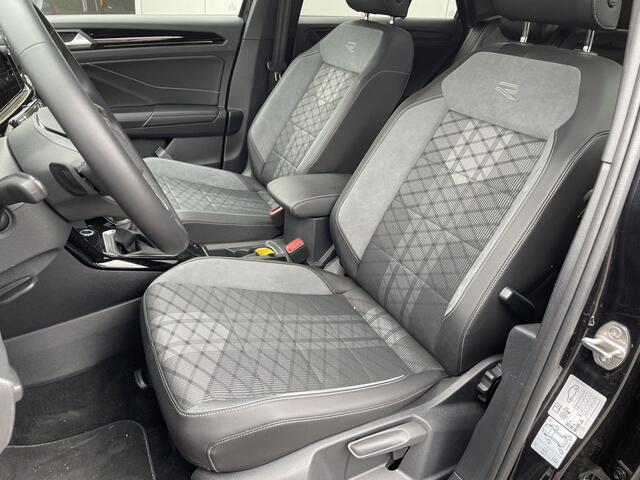 Volkswagen T-Roc 1.5 TSI 150pk R-Line Business DSG / Navigatie / Stoelverwarming / Camera