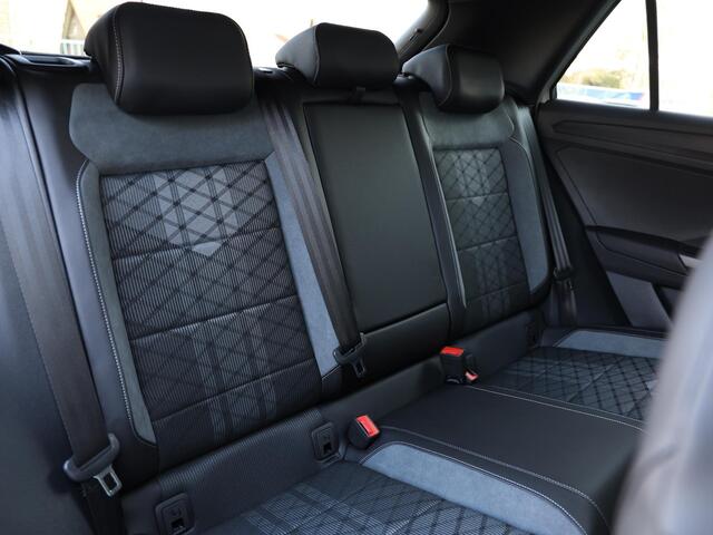 Volkswagen T-Roc 1.5 TSI R-Line 150pk DSG Black Style | LED Plus | Navigatie | Climate control | Cruise control | 19 inch