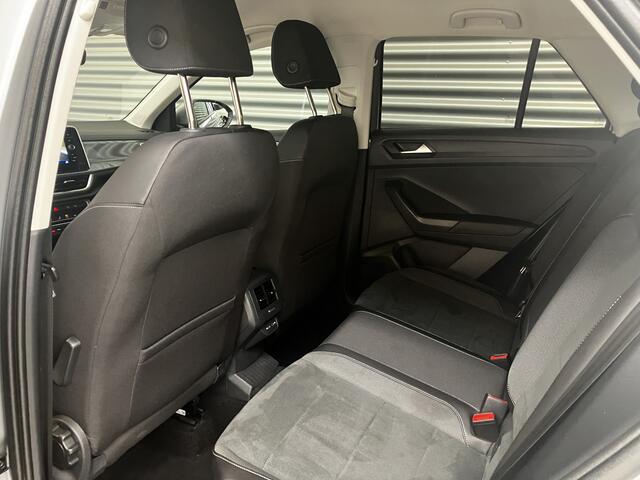 Volkswagen T-Roc 1.5 TSI STYLE/IQ LIGHT/IQ DRIVE/PDC/CAM/EL A KLEP/KEY-LESS/ENZ