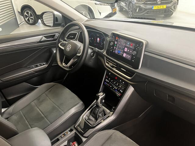 Volkswagen T-Roc 1.5 TSI STYLE/IQ LIGHT/IQ DRIVE/PDC/CAM/EL A KLEP/KEY-LESS/ENZ