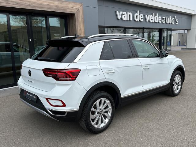 Volkswagen T-Roc 1.5 TSI 150pk DSG Style | Trekhaak | Carplay | Adapt. Cruise | Ergo stoel | Rijklaar incl. garantie |