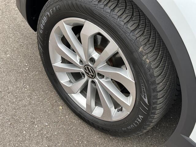 Volkswagen T-Roc 1.5 TSI 150pk DSG Style | Trekhaak | Carplay | Adapt. Cruise | Ergo stoel | Rijklaar incl. garantie |
