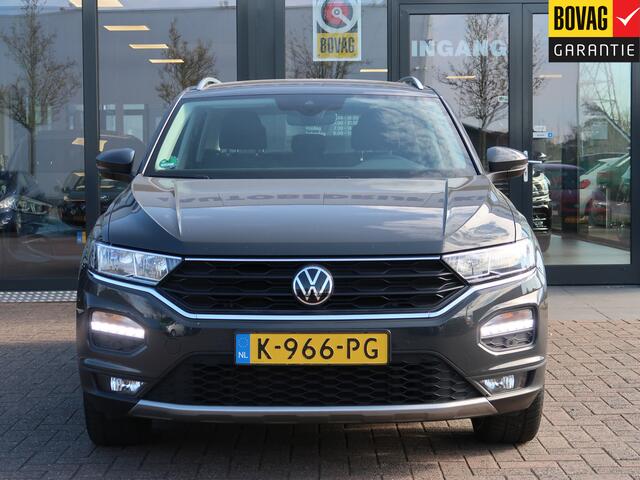 Volkswagen T-Roc 1.0 TSI Style Business | virtual | camera | stoelverw | elektr klep |