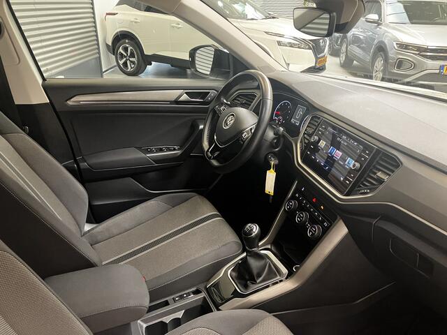 Volkswagen T-Roc 1.0 TSI STYLE/CLIMA/PDC/NAVI/CARPLAY/EL A KLEP/17 INCH/ENZ