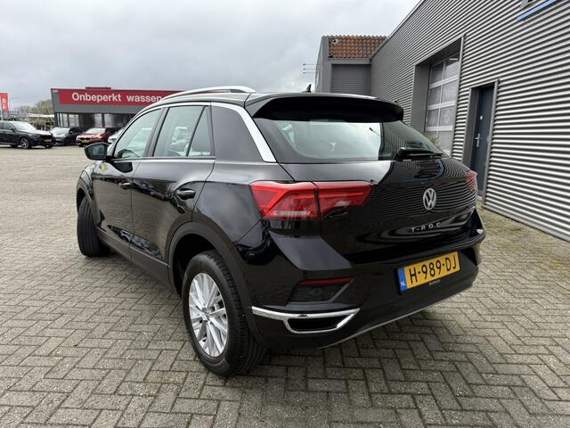 Volkswagen T-Roc 1.5 TSI DSG Style Business Navigatie Climate Control Carplay Adaptieve Cruise Control Top onderhouden!