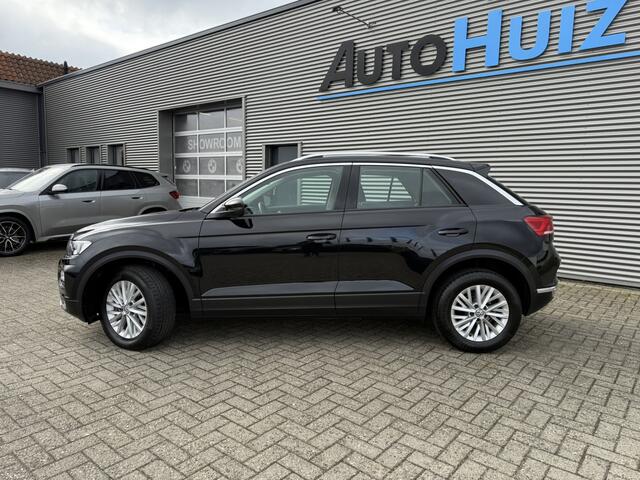 Volkswagen T-Roc 1.5 TSI DSG Style Business Navigatie Climate Control Carplay Adaptieve Cruise Control Top onderhouden!