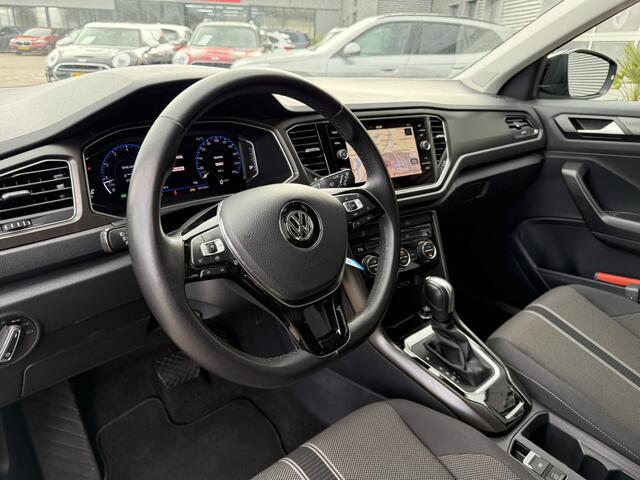 Volkswagen T-Roc 1.5 TSI DSG Style Business Navigatie Climate Control Carplay Adaptieve Cruise Control Top onderhouden!