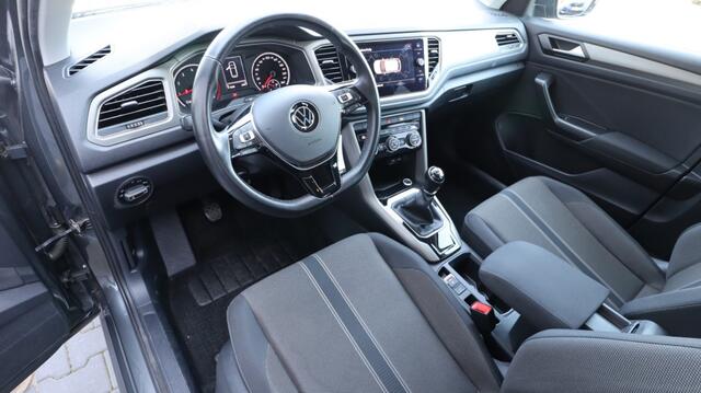 Volkswagen T-Roc 1.5 TSI Sport | Led Koplampen | Apple Android | Adaptief cruise