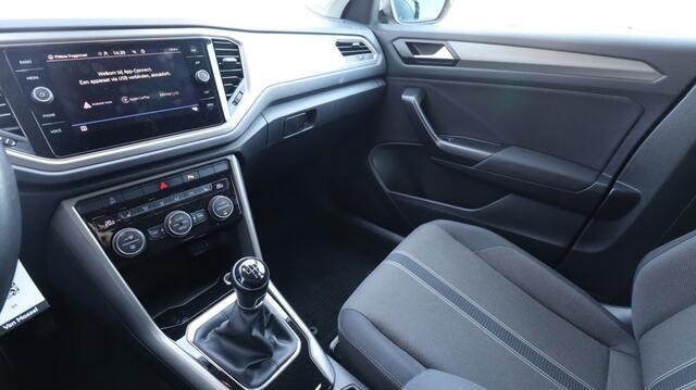Volkswagen T-Roc 1.5 TSI Sport | Led Koplampen | Apple Android | Adaptief cruise