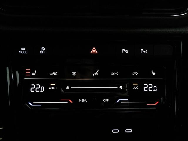 Volkswagen T-Roc AUTOMAAT 1.5 TSI 150 PK DSG R-Line | LED IQ | Black Style | Achteruitrijcamera | Navigatie | Travel Assist |