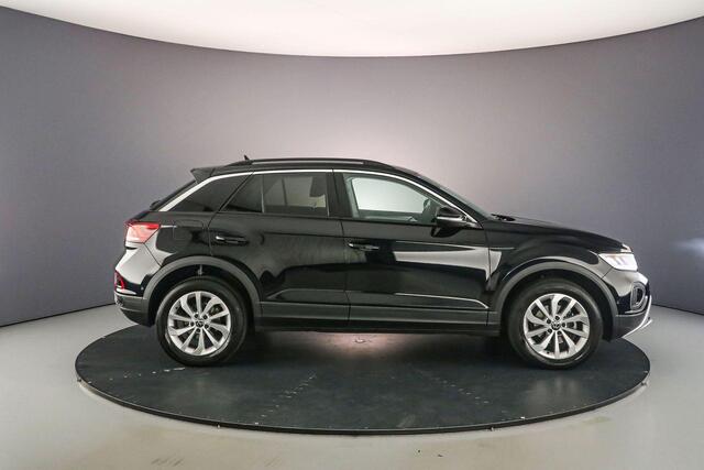 Volkswagen T-Roc Life Edition 1.0 TSI 110pk Adaptive cruise control, Achteruitrijcamera, LED koplampen, Airco, DAB, Radio, App connect, Parkeersensoren