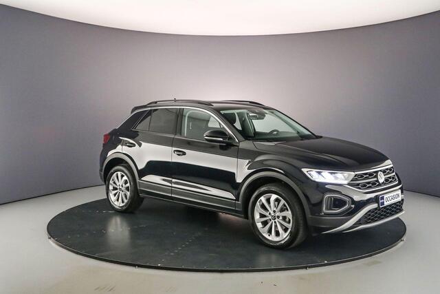 Volkswagen T-Roc Life Edition 1.0 TSI 110pk Adaptive cruise control, Achteruitrijcamera, LED koplampen, Airco, DAB, Radio, App connect, Parkeersensoren