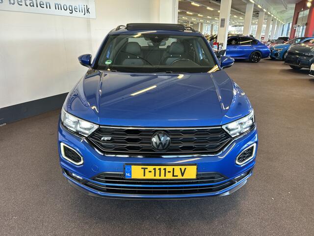 Volkswagen T-Roc 1.5 TSI Sport 3X R-Line | Automaat | Panoramadak | Digital dashboard | Keyless | Adaptief onderstel | Lane assist | Dodehoeksdetectie | Stoelverwarming | Climate control | Apple carplay | Navigatie