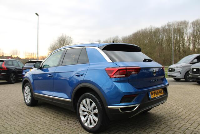 Volkswagen T-Roc 1.5 TSI Sport 150pk - Carplay - ACC - LED - Camera - Stoelverwarming - Rijklaar
