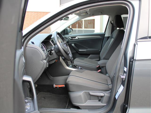 Volkswagen T-Roc 1.5 TSI 150pk Automaat Style Business 1e Eig./Climate/Stoelverw./AdaptiveCruise/Camera/PDC/Afn.Trekhaak/LED/AppleCarplay