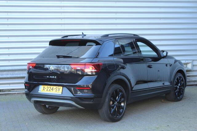 Volkswagen T-Roc 1.5 TSI 150pk Sport R-Line Black Ed. DSG7 Clima Cruise Carplay Camera Dig. Cockpit El Klep 18"LMV