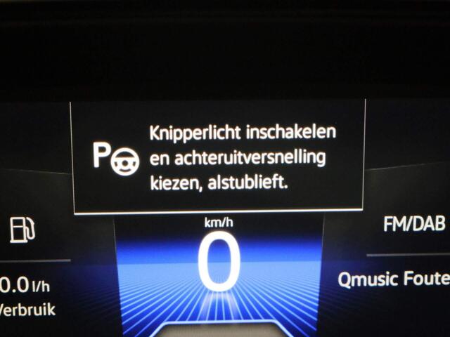 Volkswagen T-Roc 1.5TSI/150PK Life DSG · Navigatie · Stoelverwarming · Parkeersensoren · Garantie tot maart 2026
