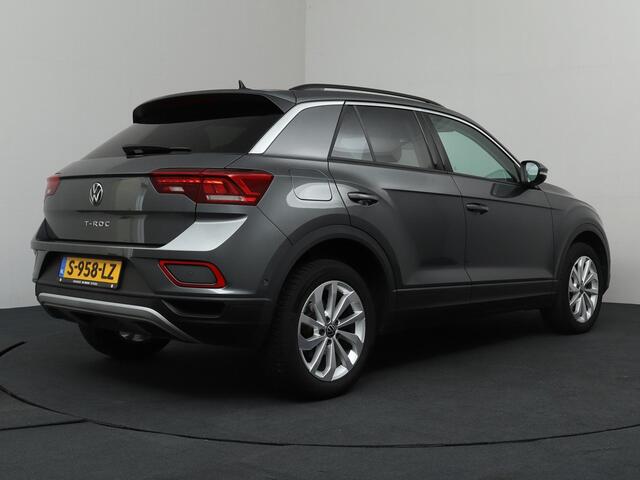 Volkswagen T-Roc 1.5 TSI Life Business 150PK! | ACC | Carplay | LED!